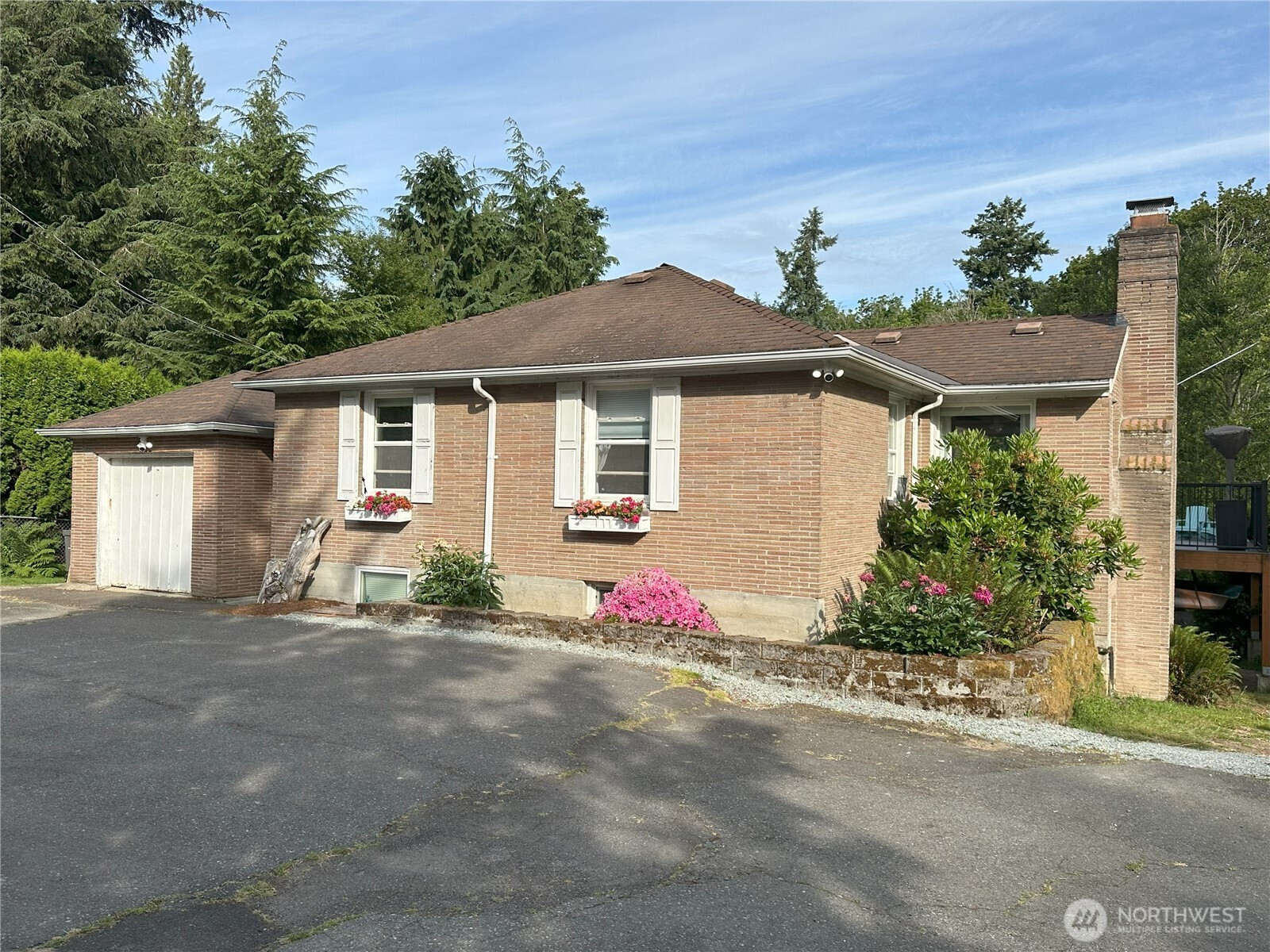 16867 2nd Avenue SW, Normandy Park, WA 98166