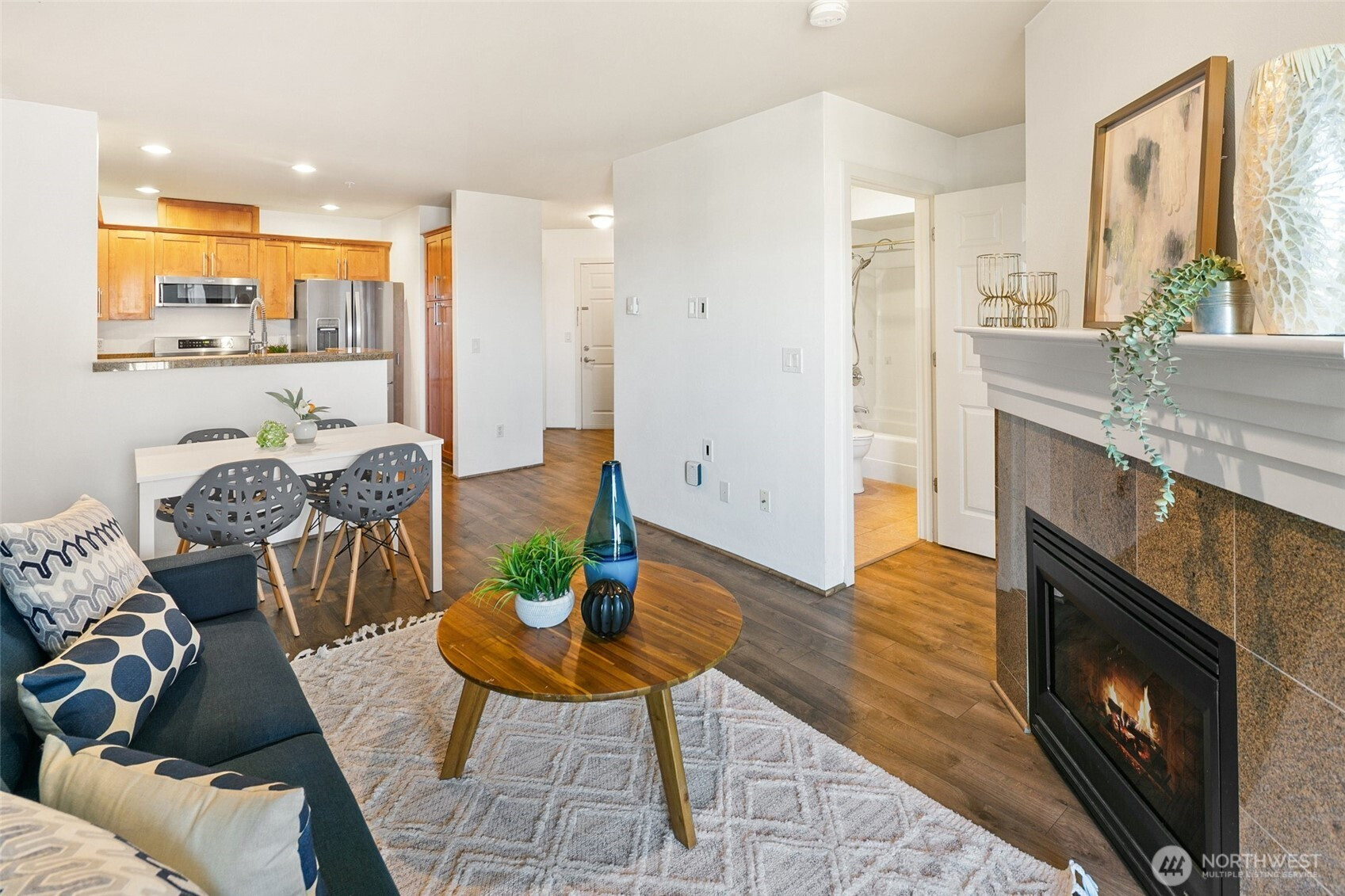 123 Queen Anne Avenue N, Seattle, WA 98109