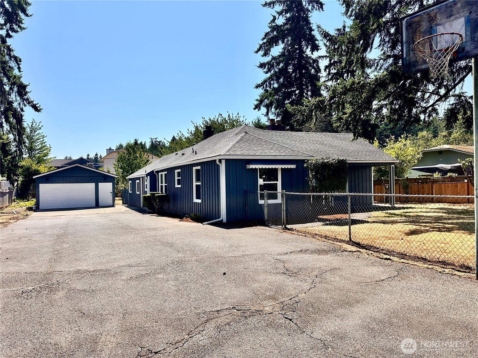 1822 Mount Rainier Boulevard S, Spanaway, WA 98387