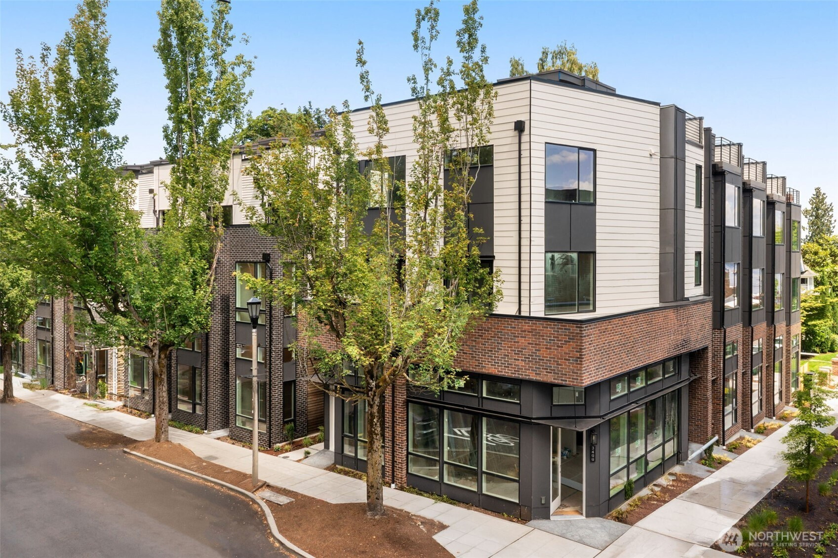 1104 B 34th Avenue, Seattle, WA 98122