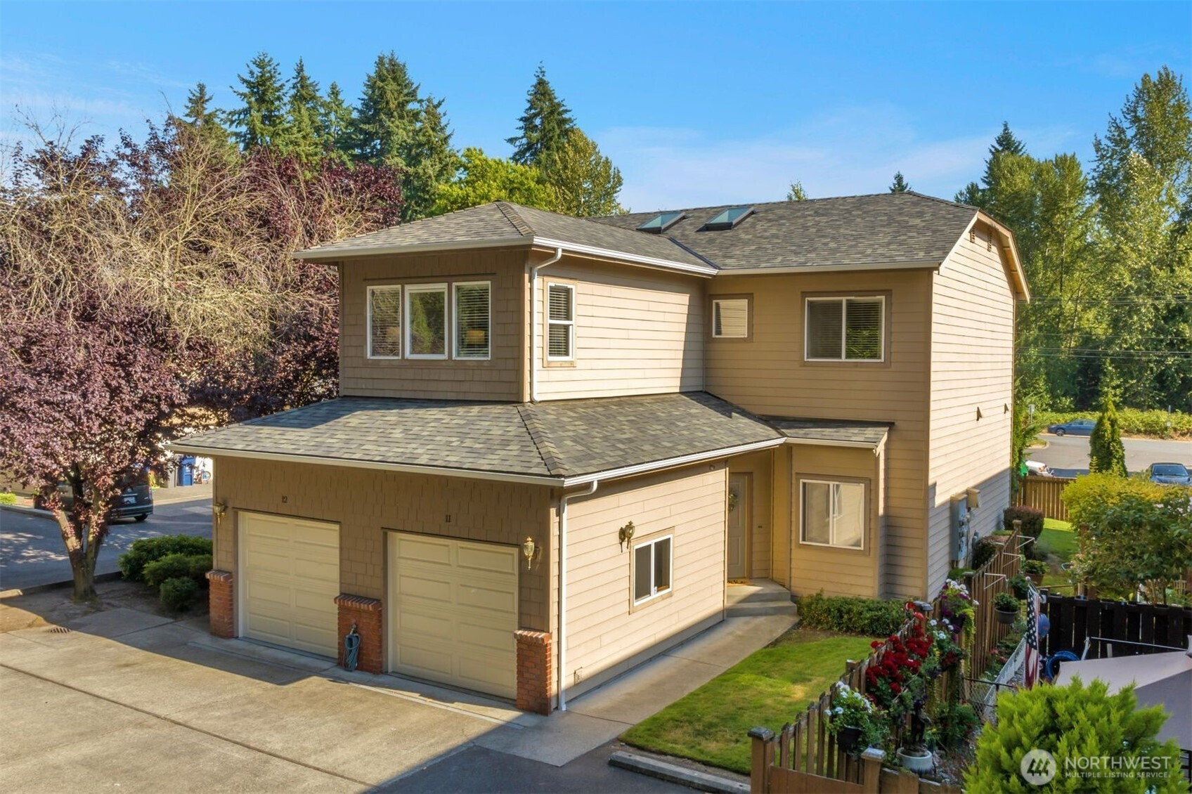 20901 Cypress Way, Lynnwood, WA 98036