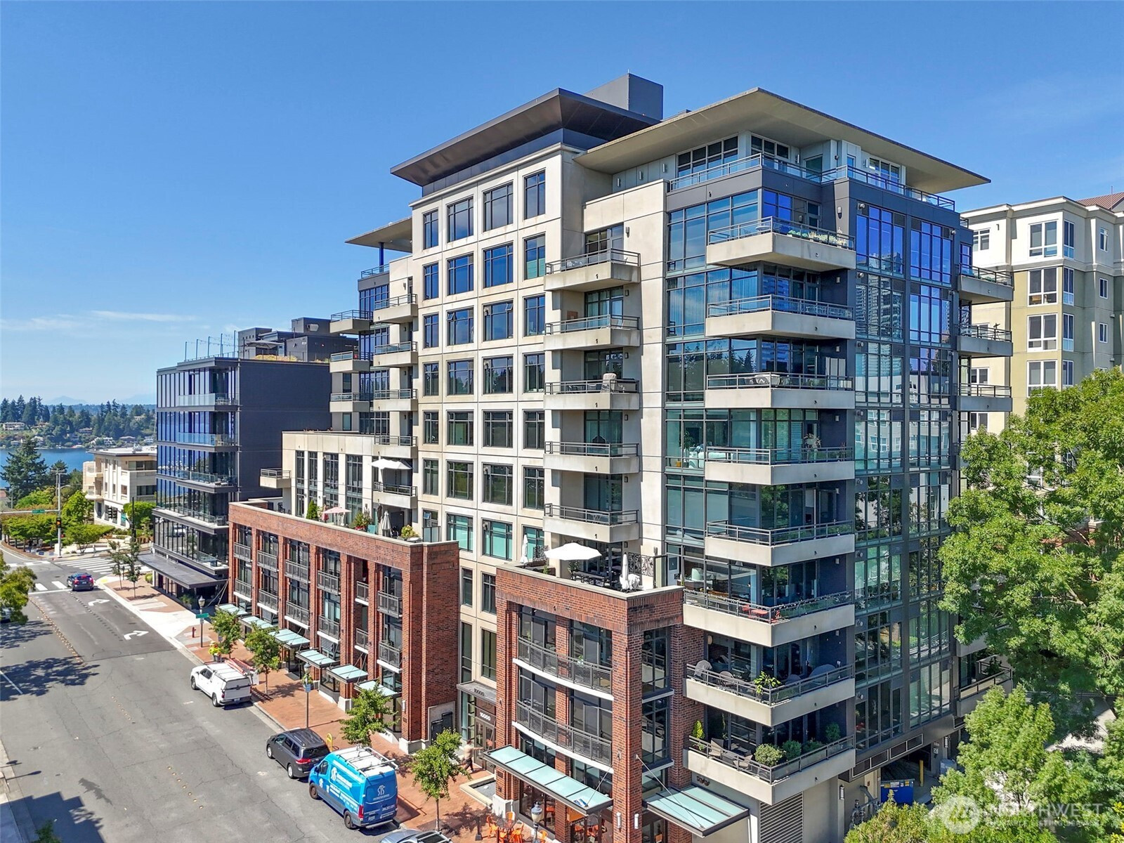 10000 Main Street, Bellevue, WA 98004