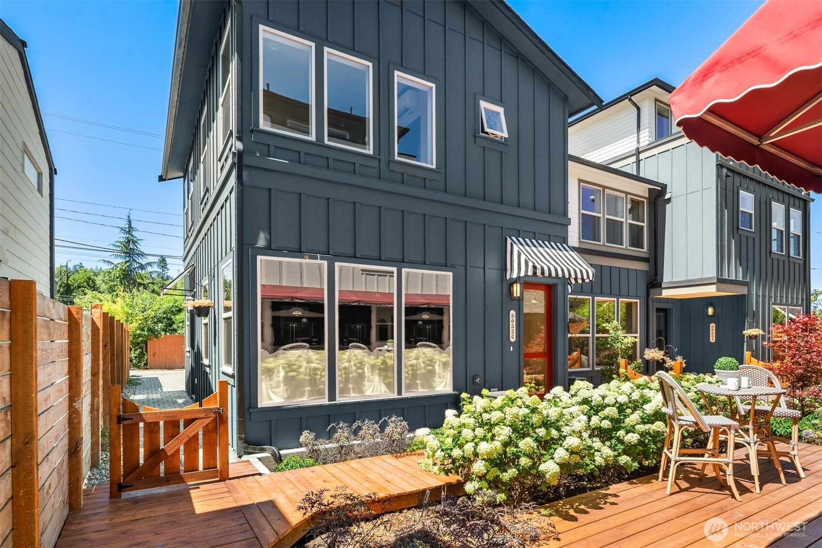 5033 25th Avenue SW, Seattle, WA 98106