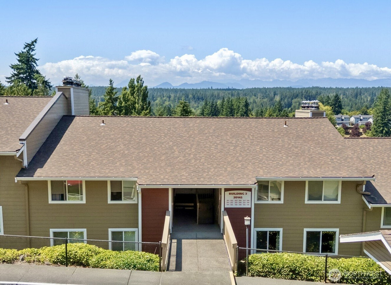 20145 Vikings Crest Loop NE, Poulsbo, WA 98370