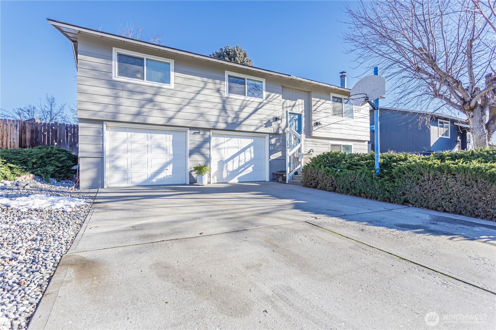 121 Ridgemont Drive, East Wenatchee, WA 98802