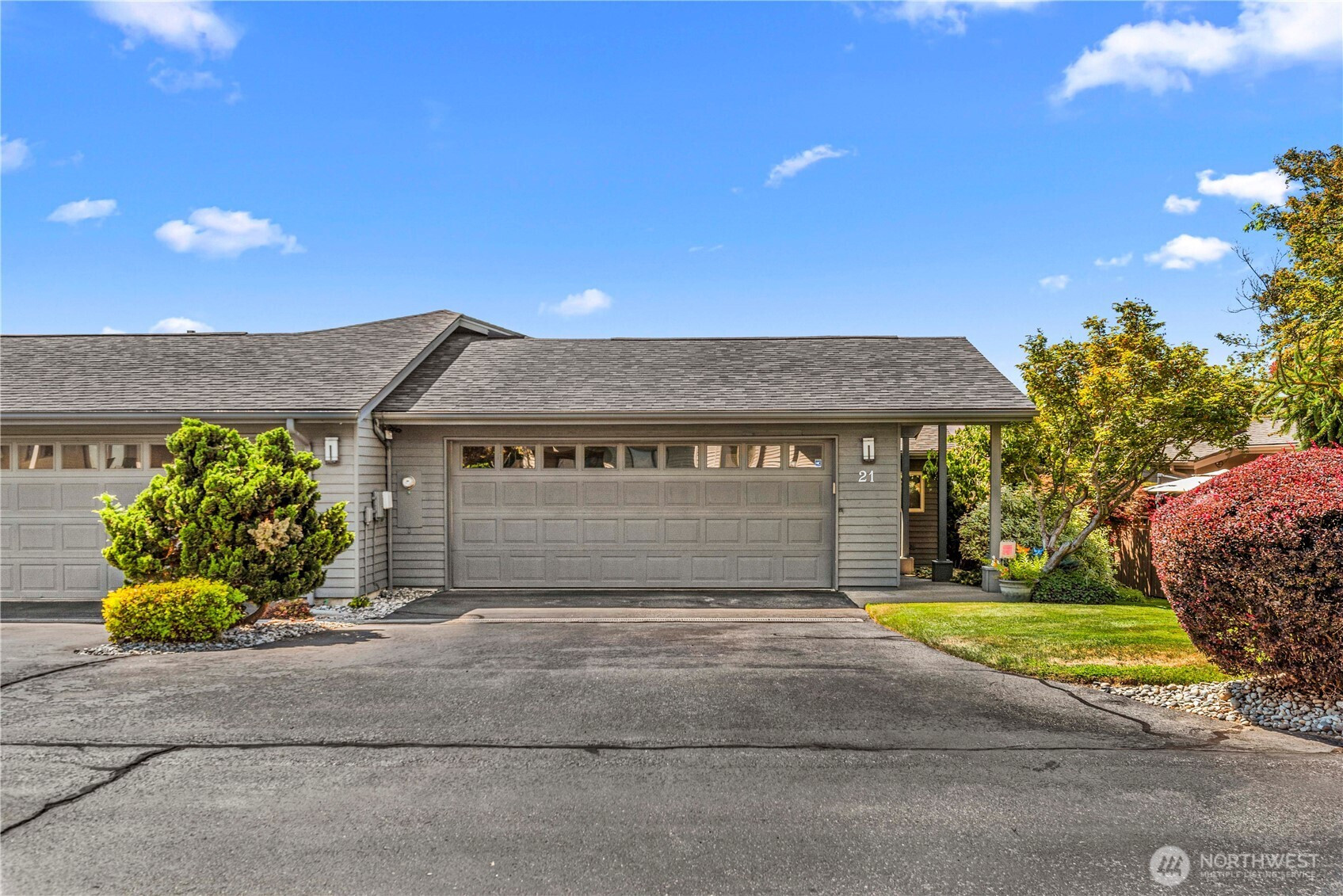 351 19th NE, East Wenatchee, WA 98802