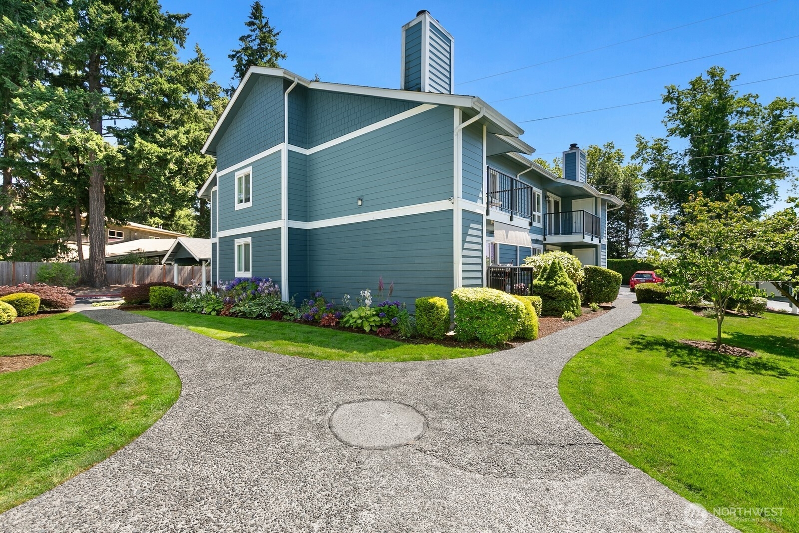12540 SE 32nd Street, Bellevue, WA 98005