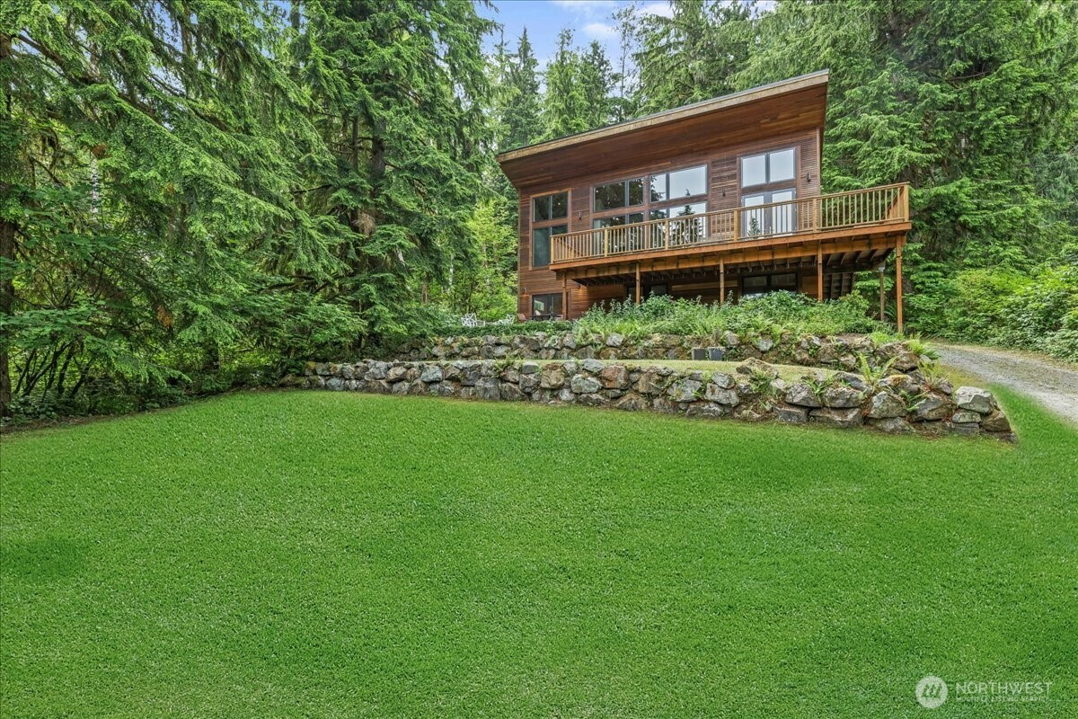 34374 S Shore Drive, Mount Vernon, WA 98274