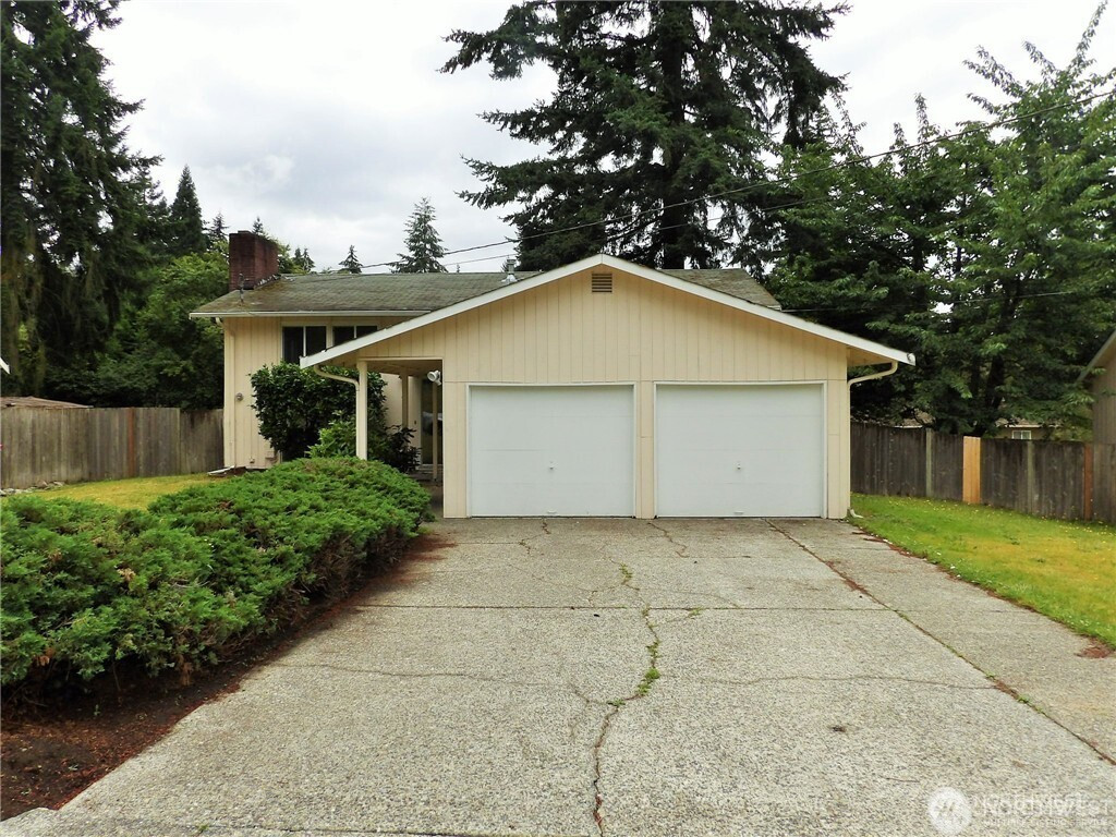 1719 147th Place SE, Bellevue, WA 98007