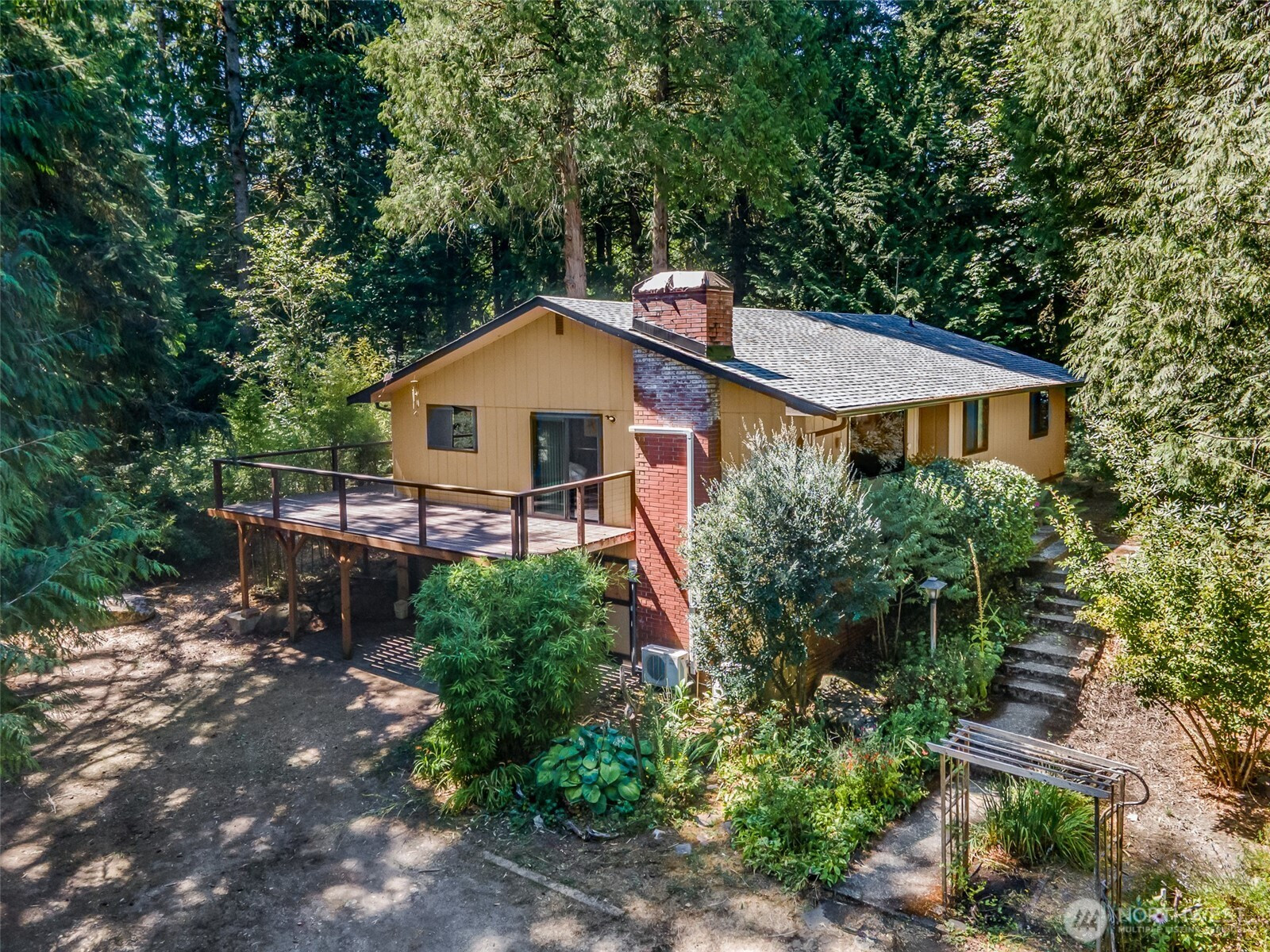 7813 Johnson Point Road NE, Olympia, WA 98516