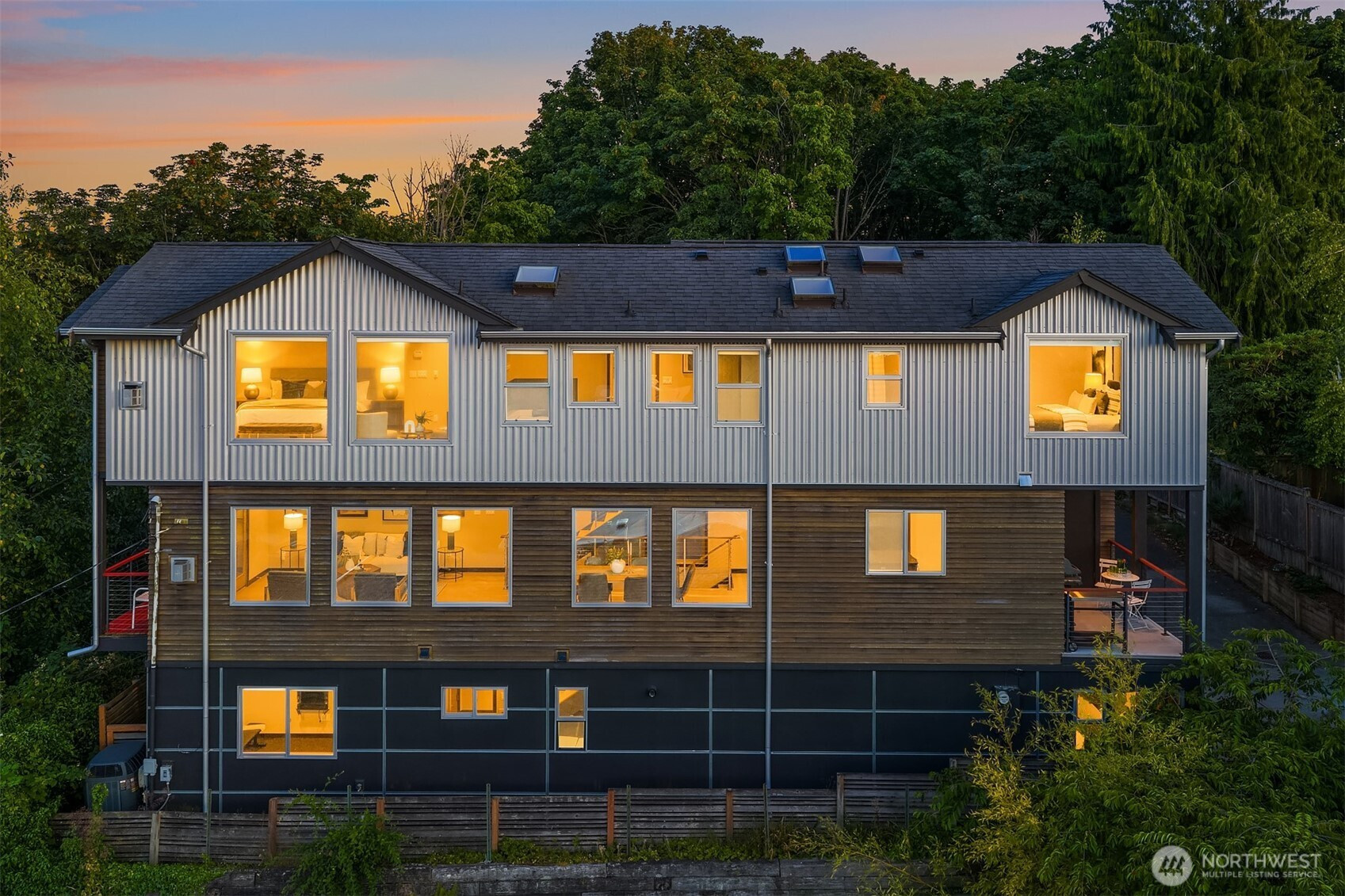 9007 24th Avenue NW, Seattle, WA 98117