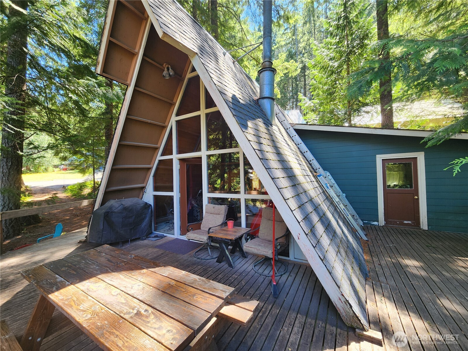 102 Forest Lane, Packwood, WA 98361
