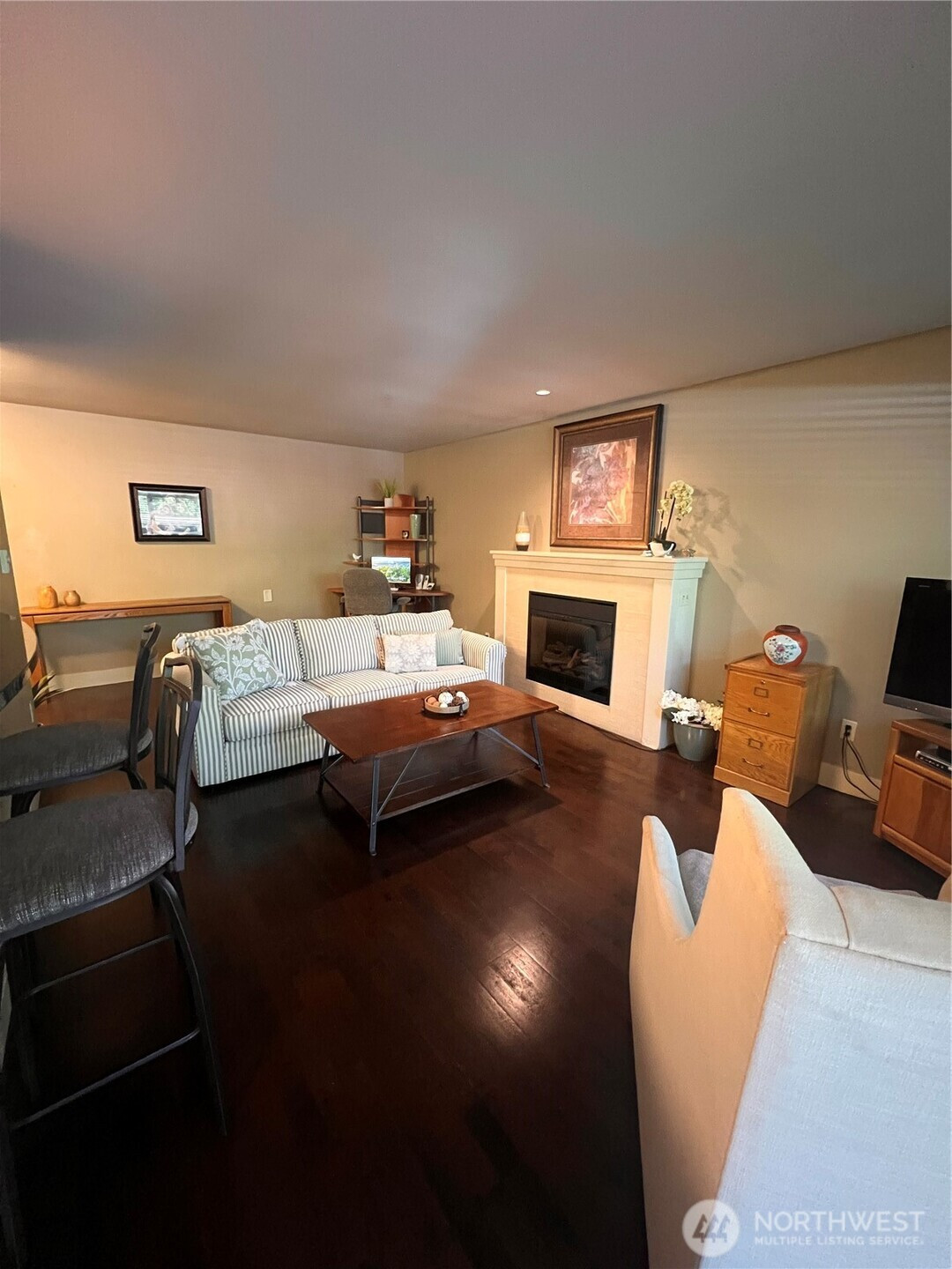 23015 Edmonds Way, Edmonds, WA 98020