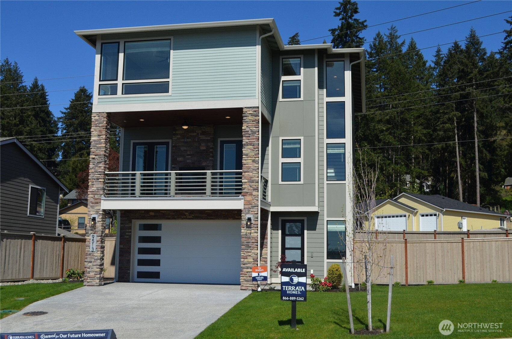 9513 38th Street E, Edgewood, WA 98371