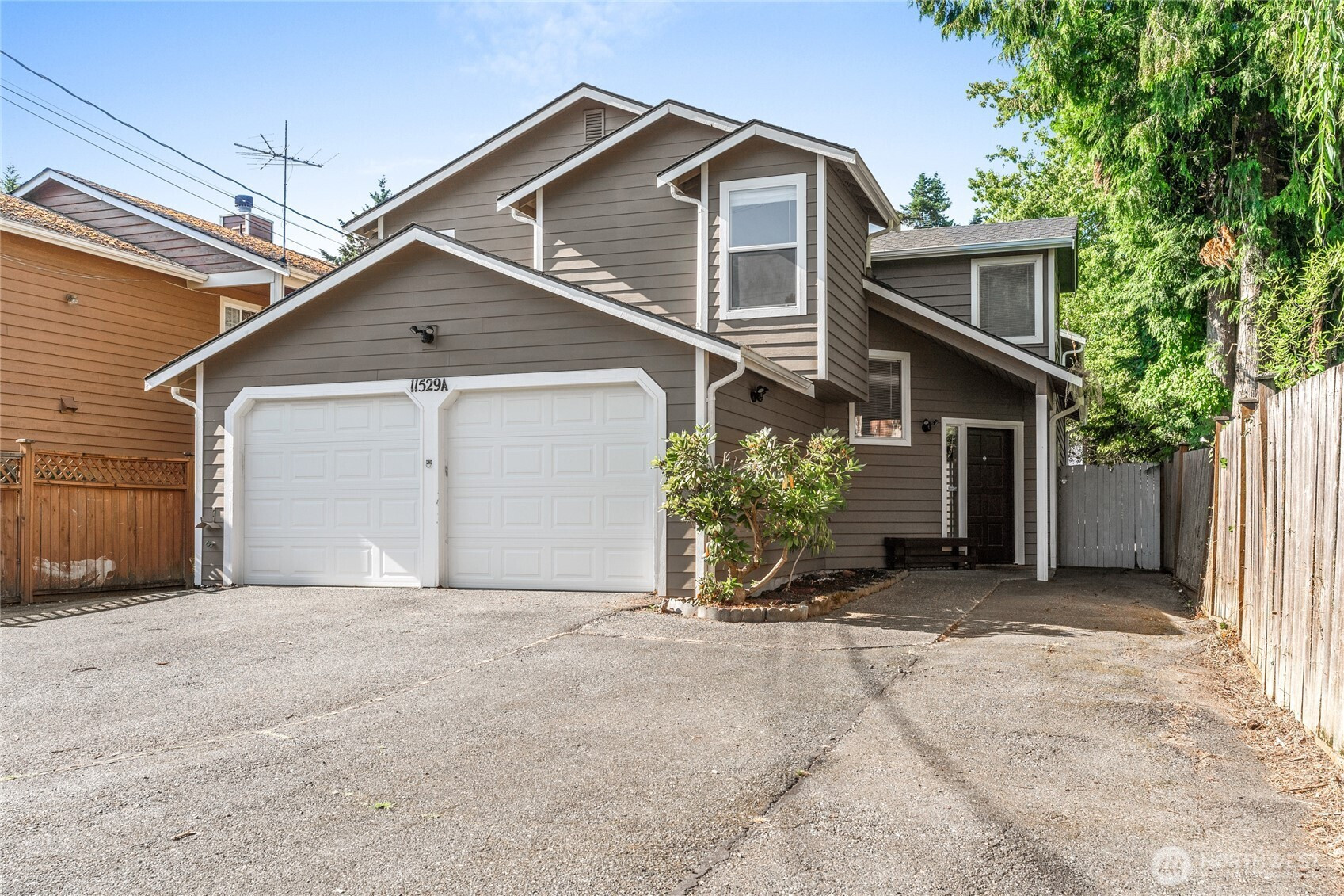 11529 12th Avenue NE, Seattle, WA 98125