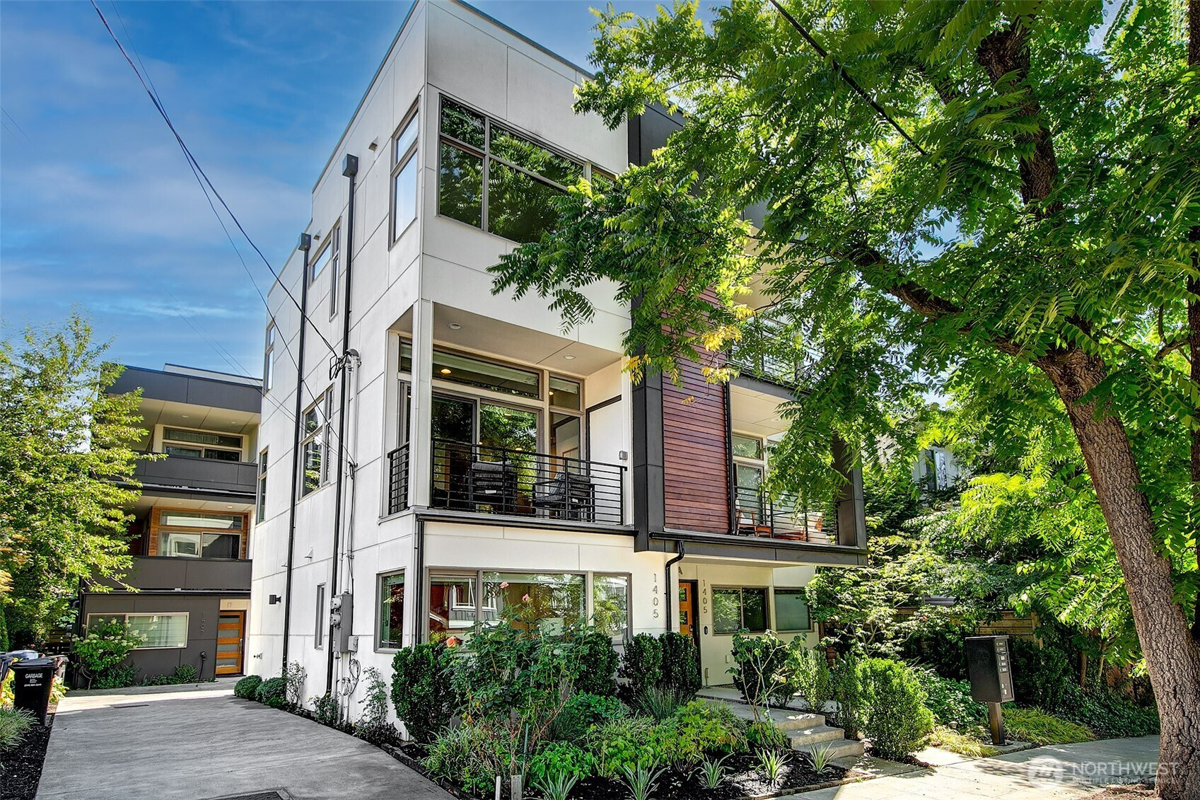 1405 N 47th Street, Seattle, WA 98103