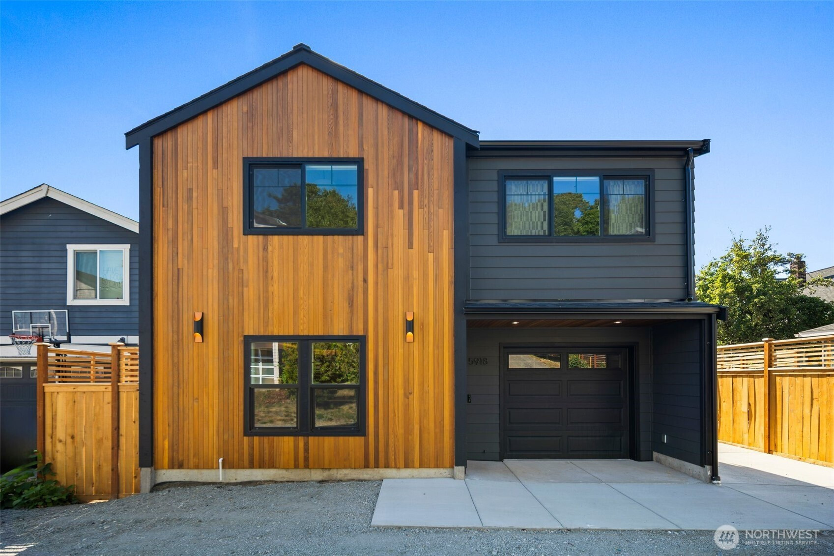 5916 18th Avenue S, Seattle, WA 98108