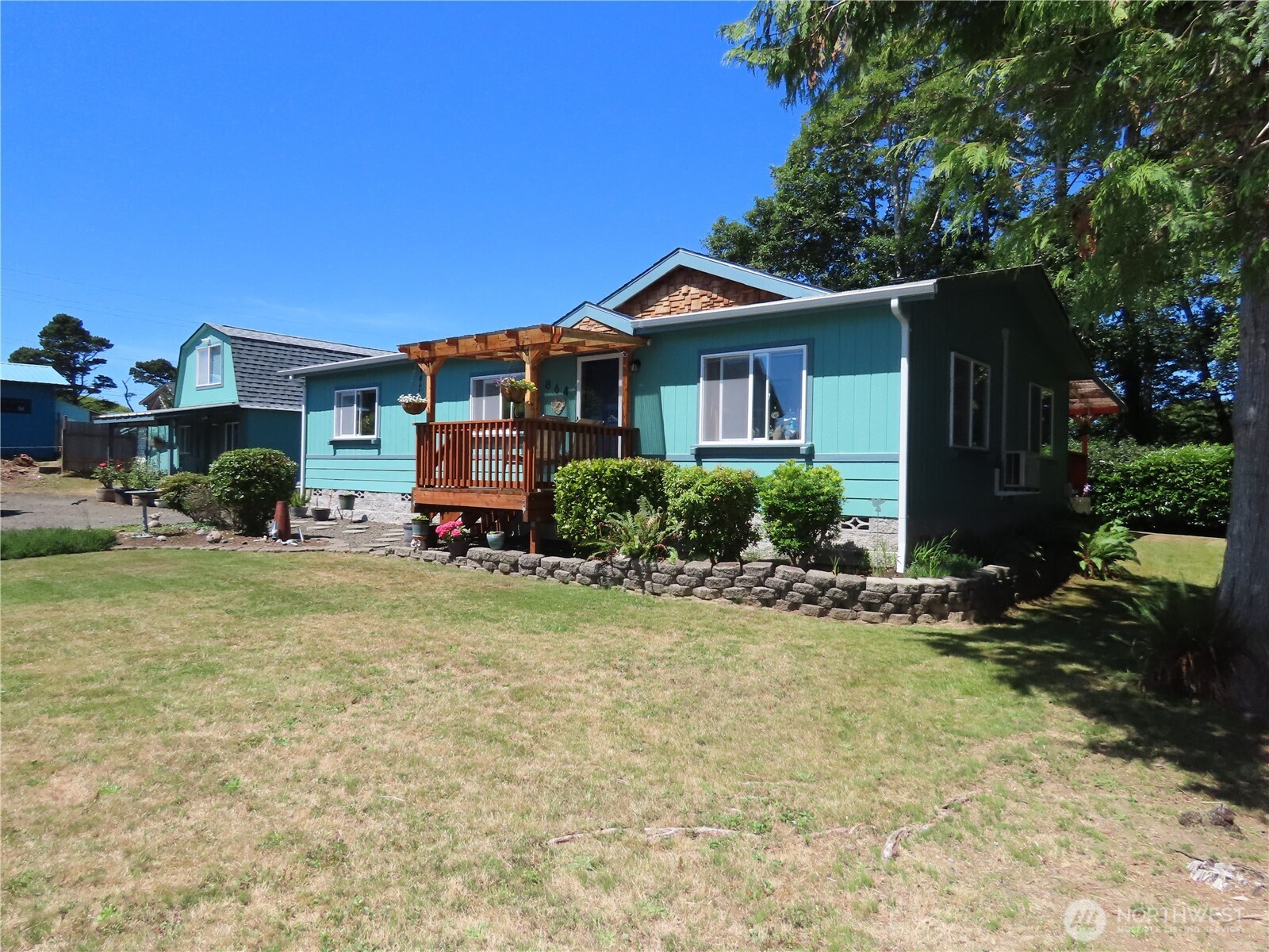 864 Hart Street, Grayland, WA 98547