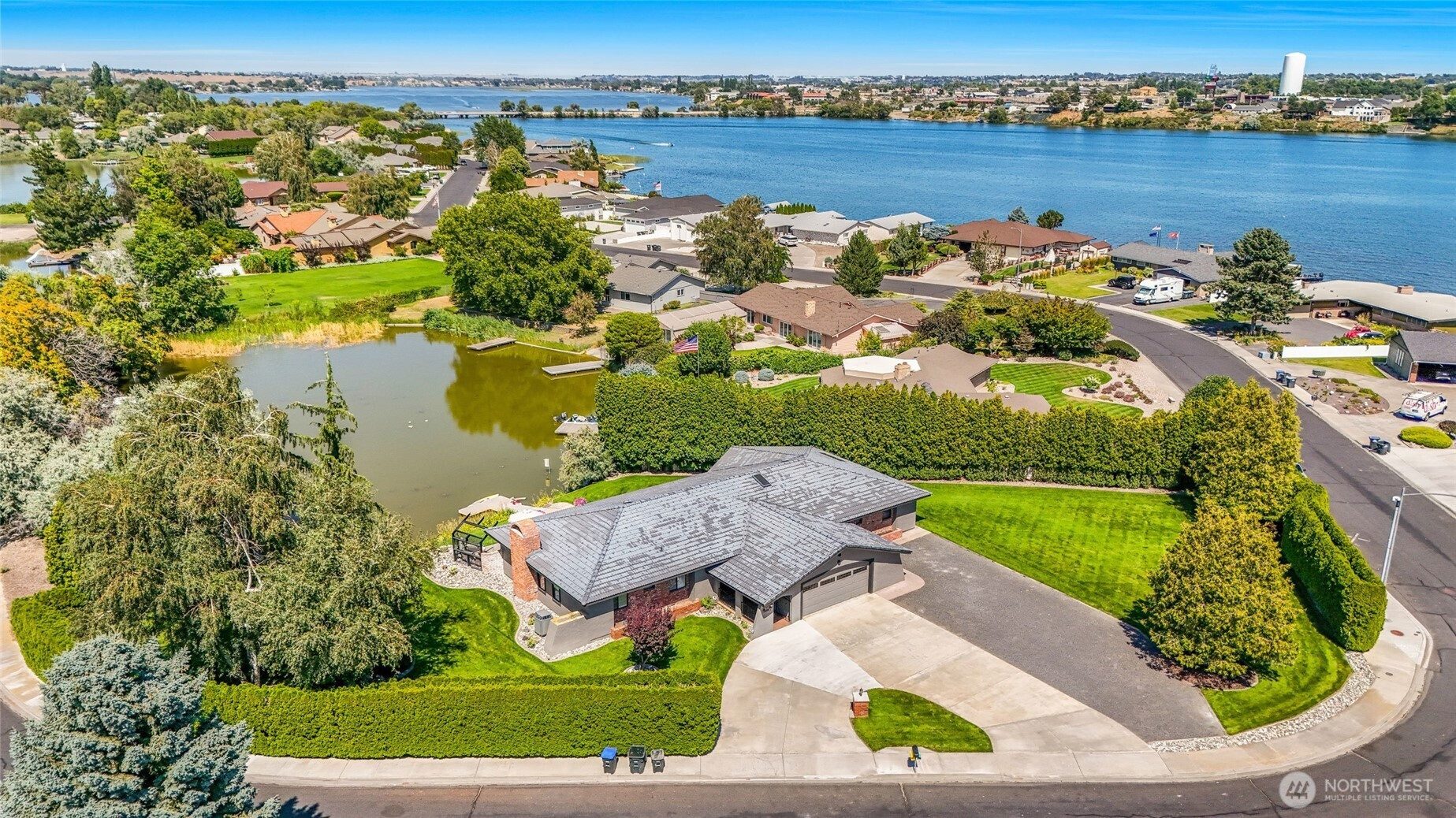 905 S Laguna Drive, Moses Lake, WA 98837