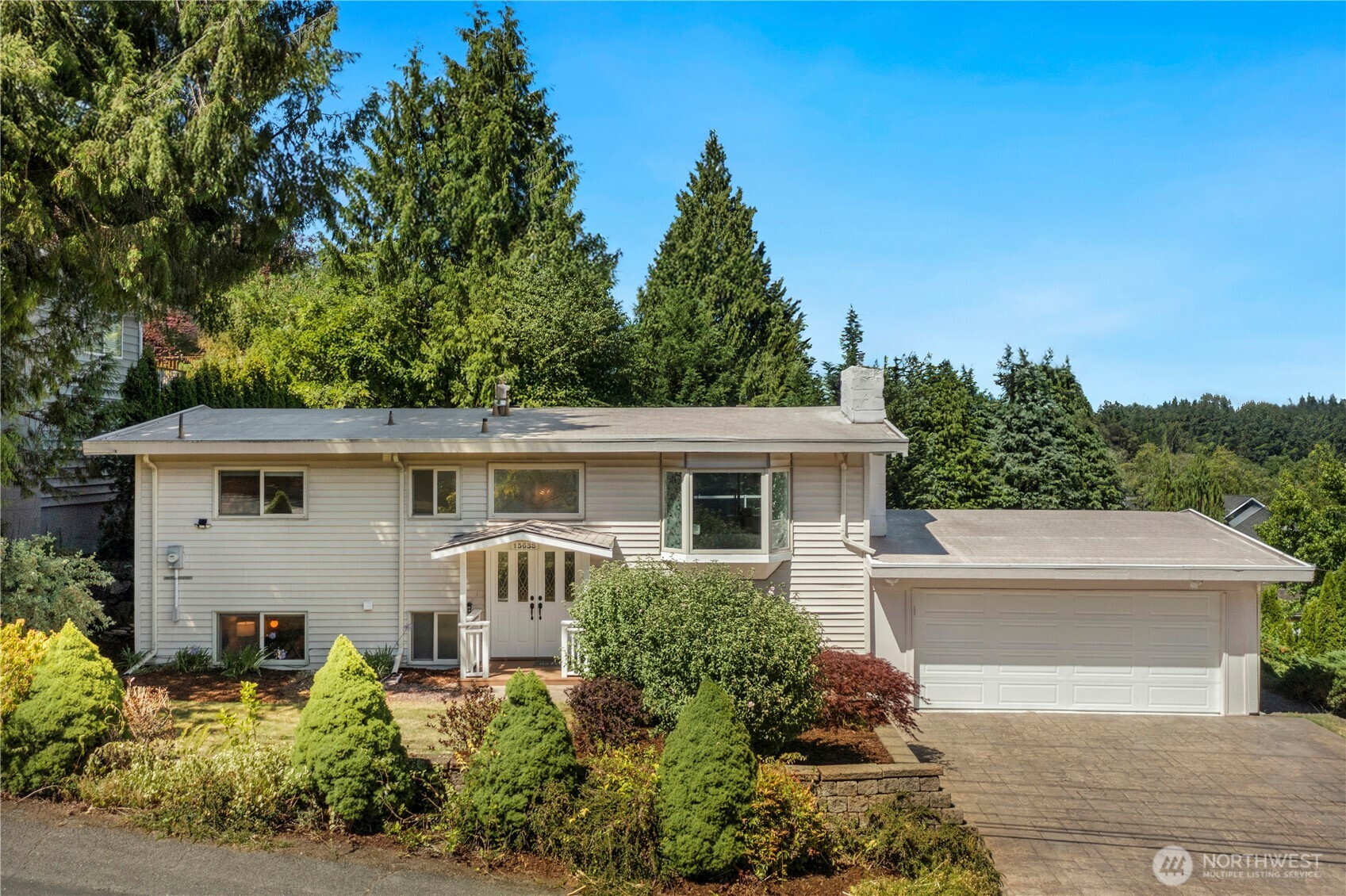 15638 SE 24th Street, Bellevue, WA 98008