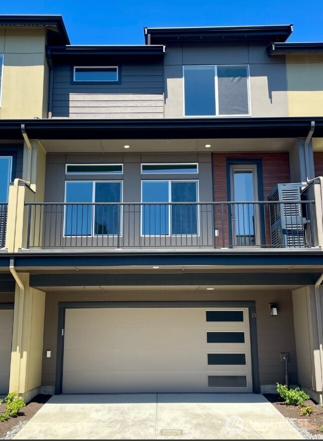 13220 NE 127th Court, Kirkland, WA 98034