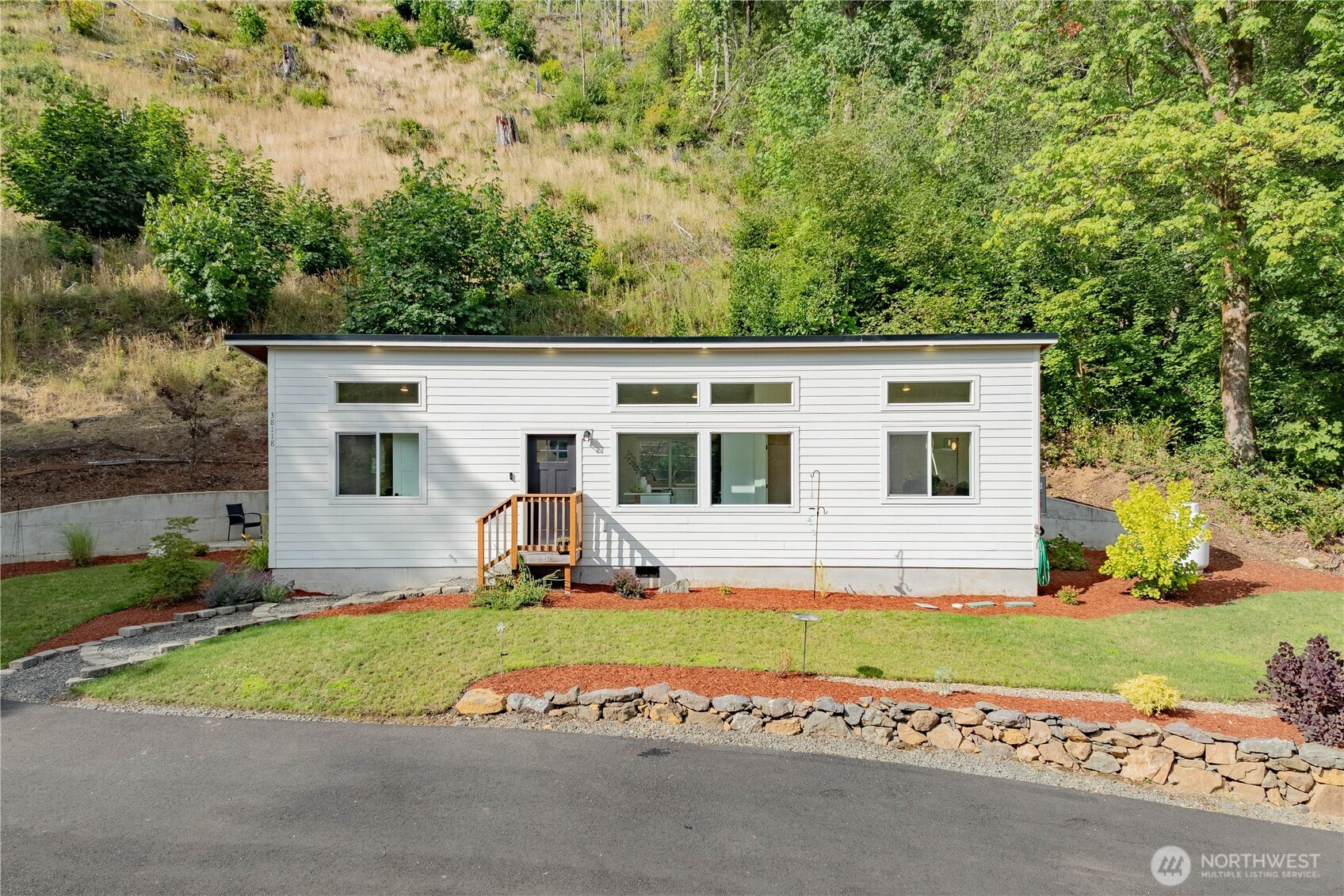 38118 NE Sunset Falls Drive, Yacolt, WA 98675
