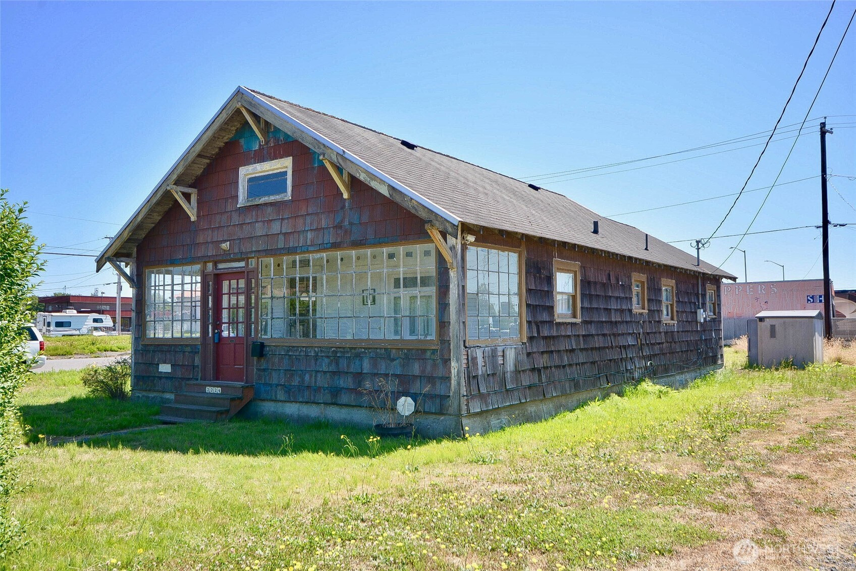 2224 Pacific Avenue, Hoquiam, WA 98550