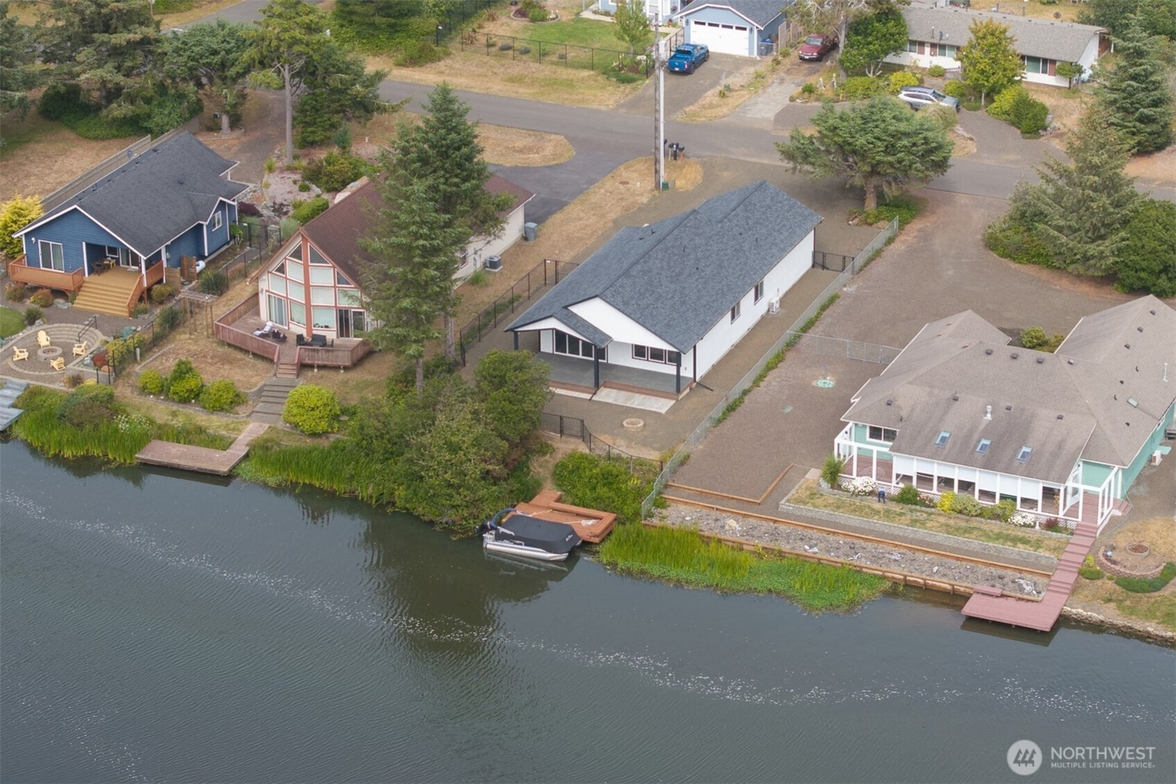 445 Canal Drive SE, Ocean Shores, WA 98569