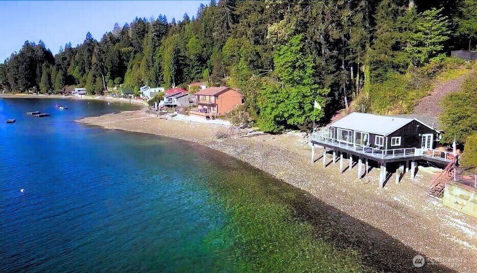 11031 NE North Shore Road, Belfair, WA 98528