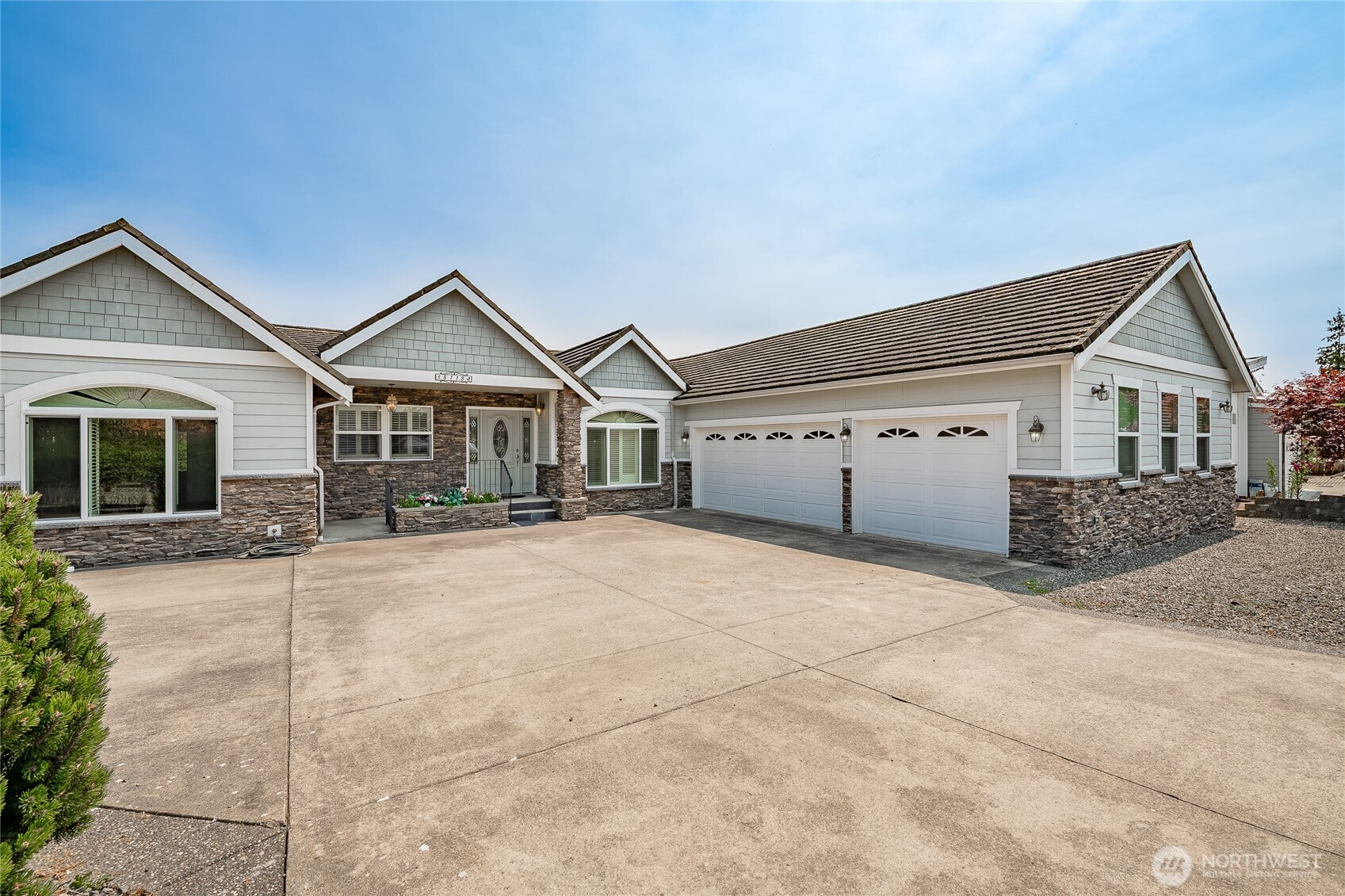 8118 Comox Road, Blaine, WA 98230
