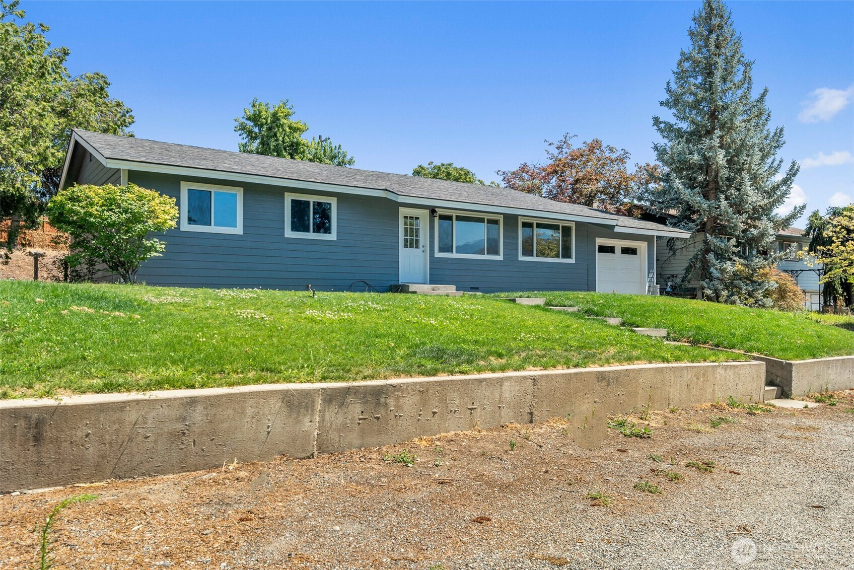 17 S Lombard Avenue S, East Wenatchee, WA 98802
