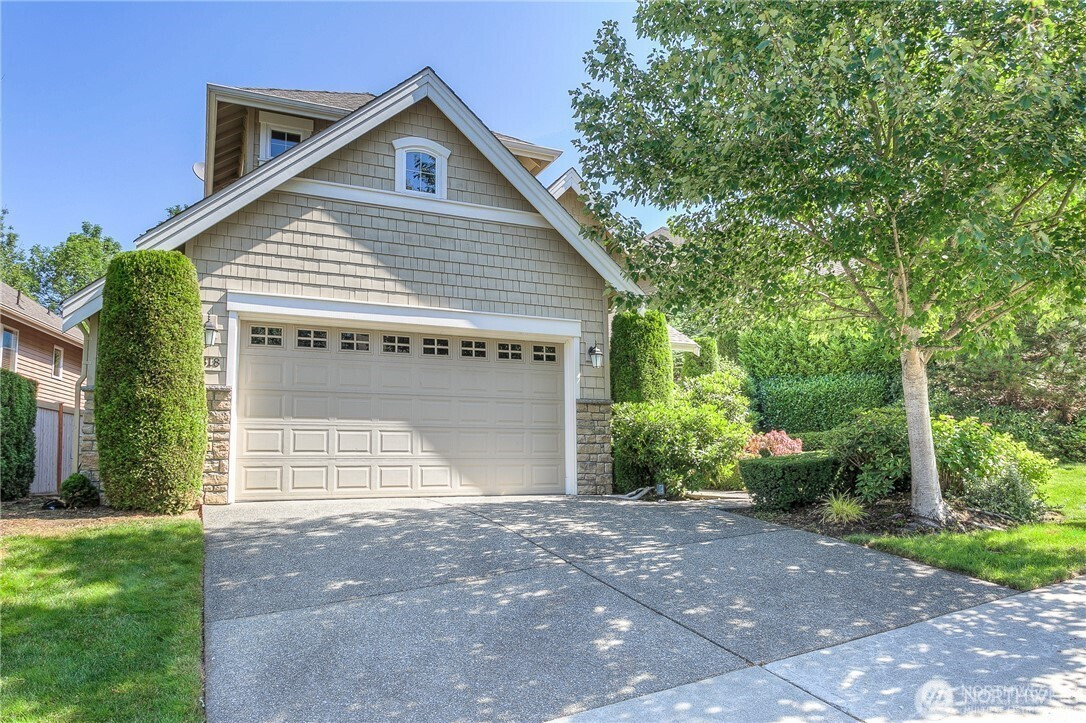 818 S 36th Place, Renton, WA 98055