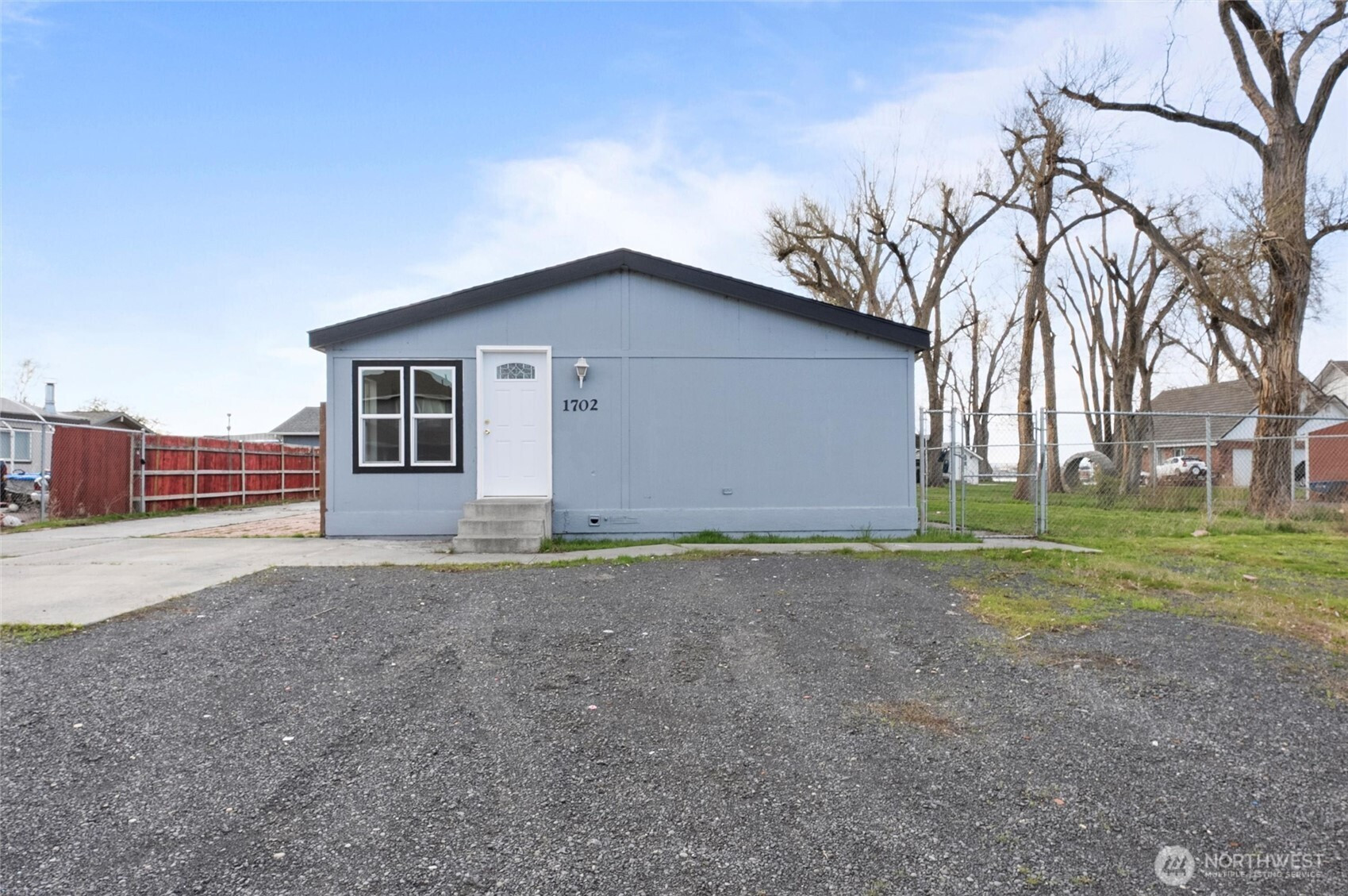1702 W Bemis Street, Moses Lake, WA 98837