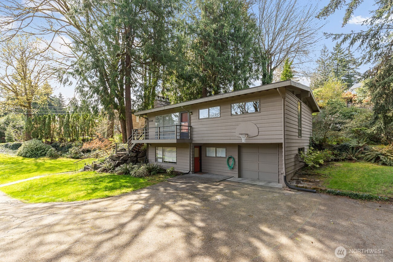 10048 NE 30th Place, Bellevue, WA 98004