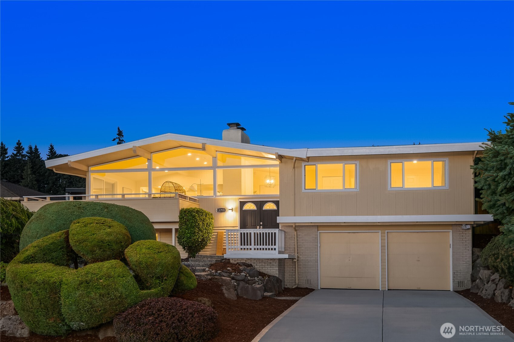 13711 SE Somerset Lane, Bellevue, WA 98006