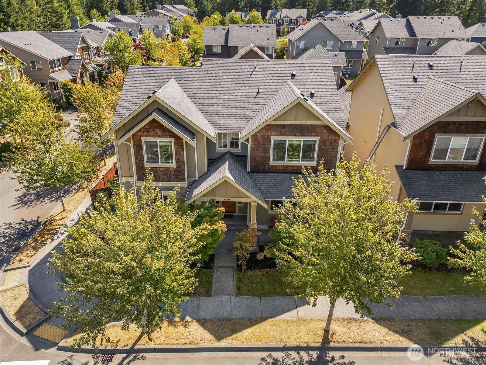 1630 Eagles Nest Place SE, North Bend, WA 98045