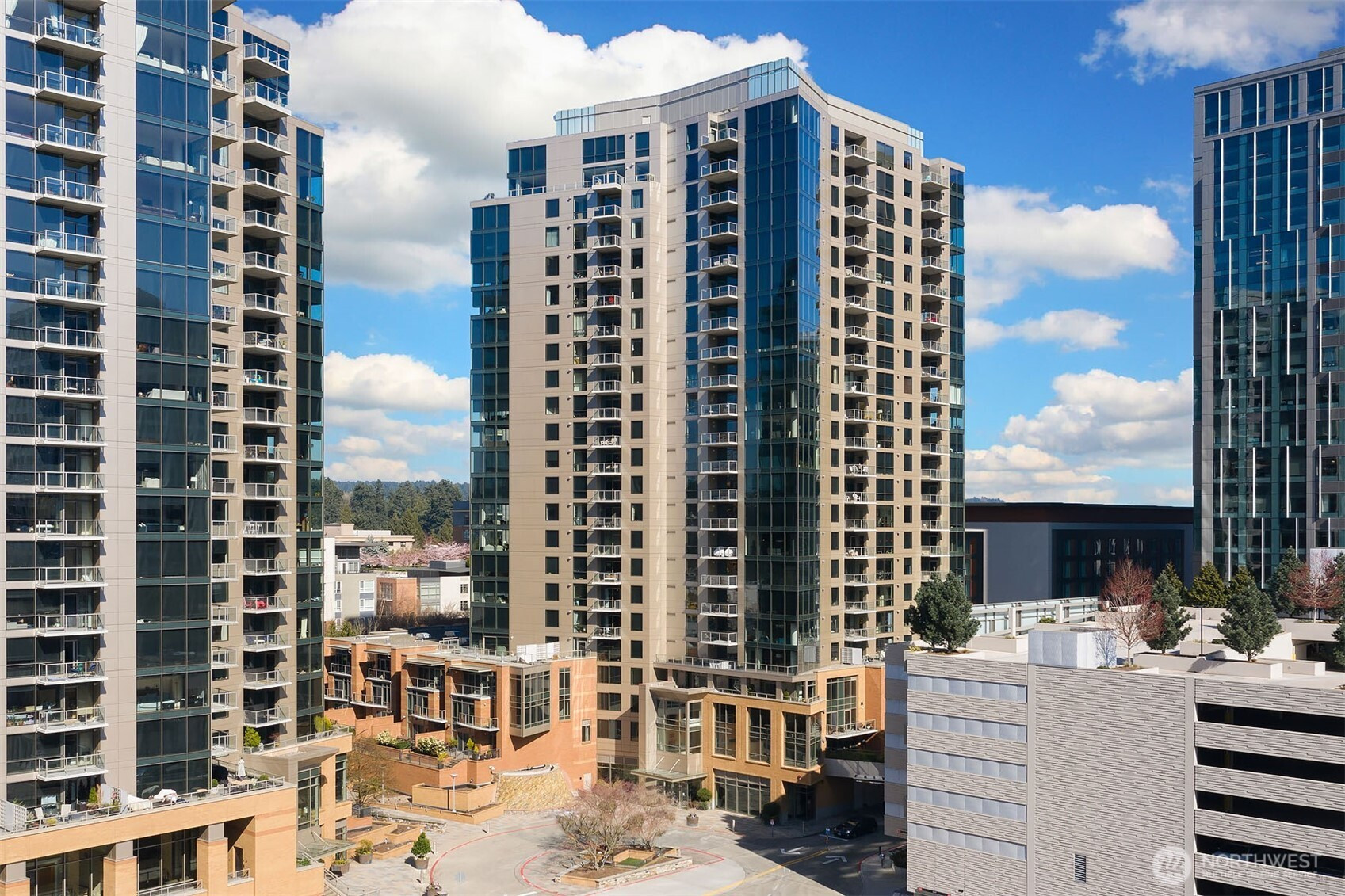 10650 NE 9th Place, Bellevue, WA 98004