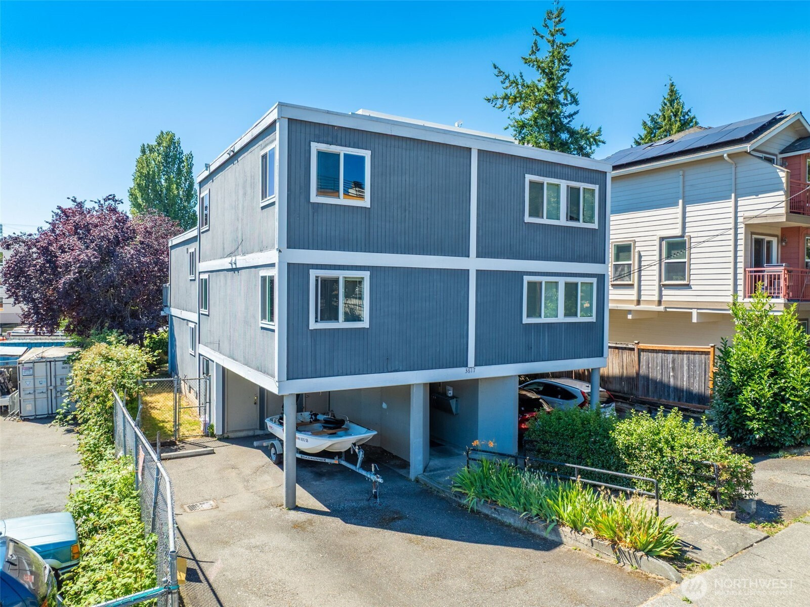 3617 Francis Avenue N, Seattle, WA 98103