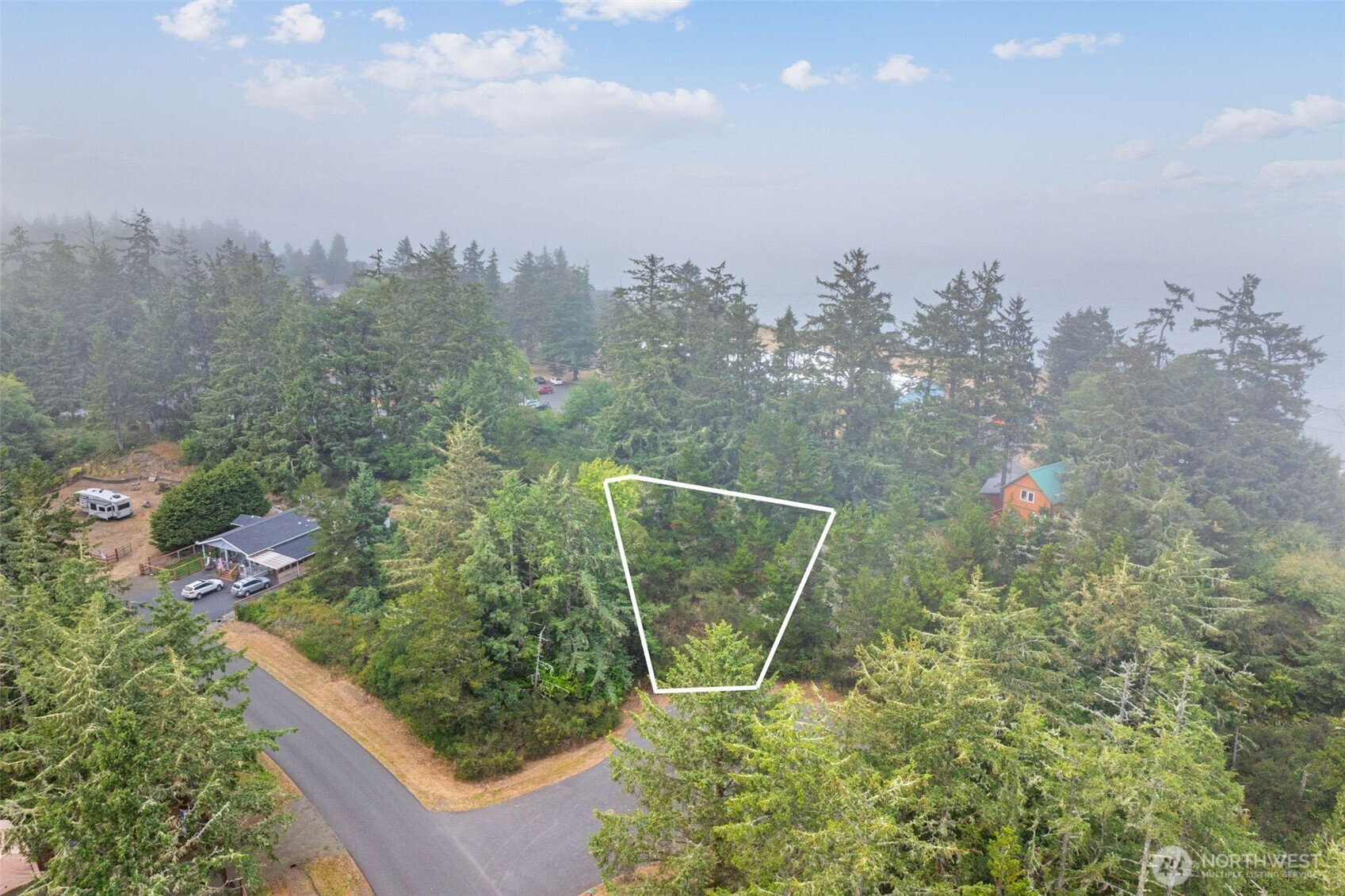 1016 lola Court, Ocean Shores, WA 98569
