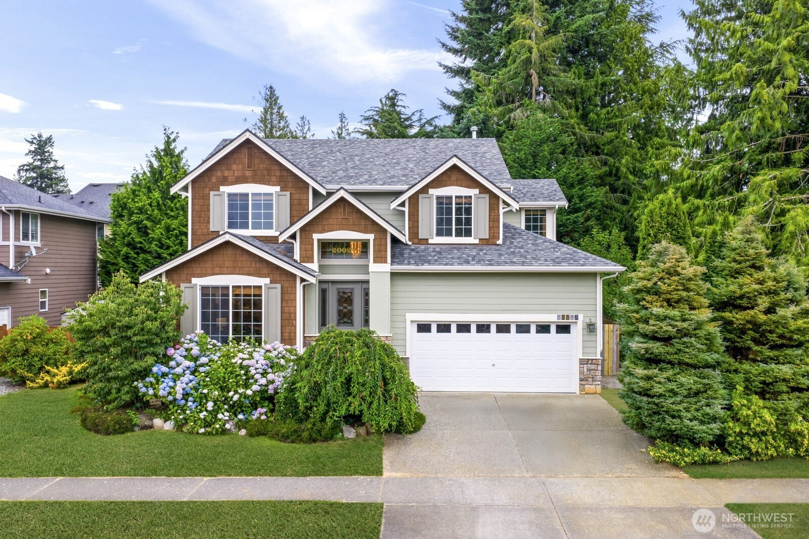 20027 10th Avenue W, Lynnwood, WA 98036