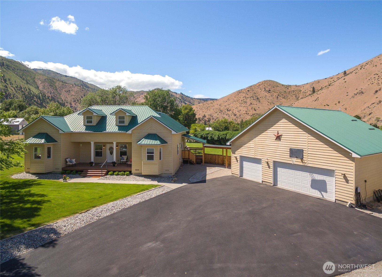 4902 Keystone Place, Entiat, WA 98822