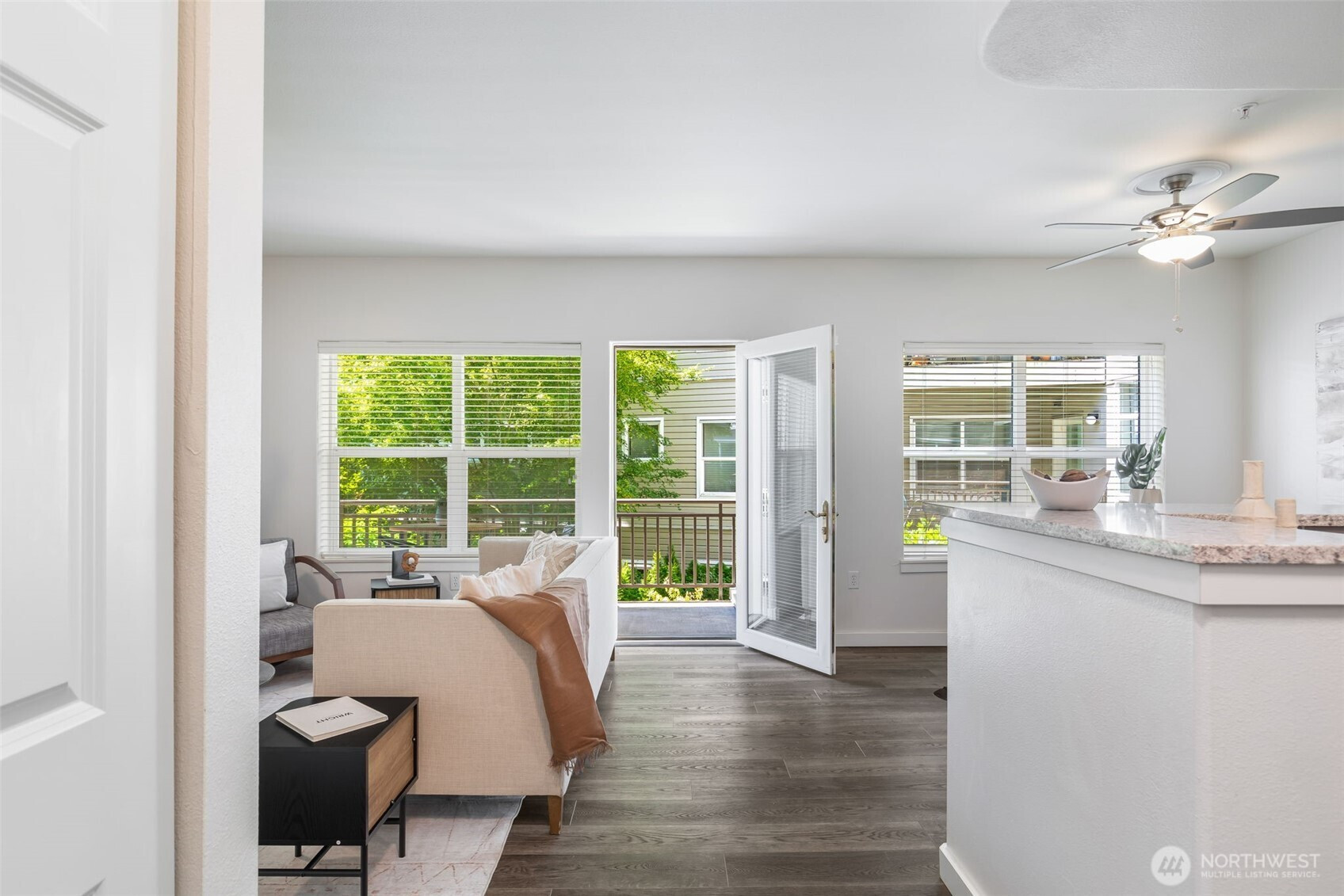 3221 SW Avalon Way, Seattle, WA 98126