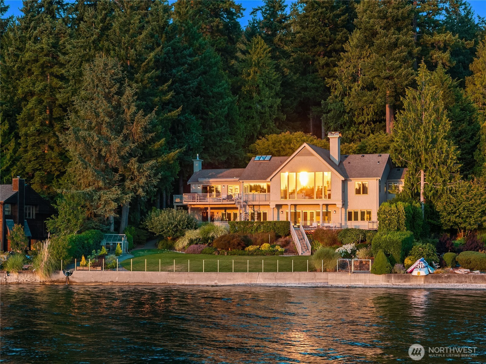 5141 Crystal Springs Drive NE, Bainbridge Island, WA 98110