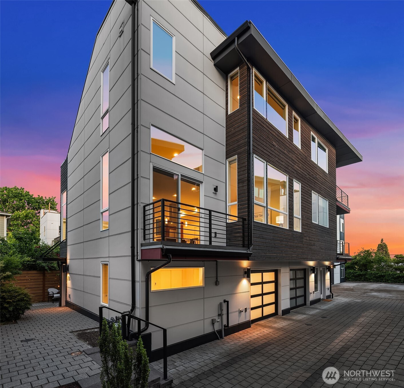818 25th Avenue S, Seattle, WA 98144