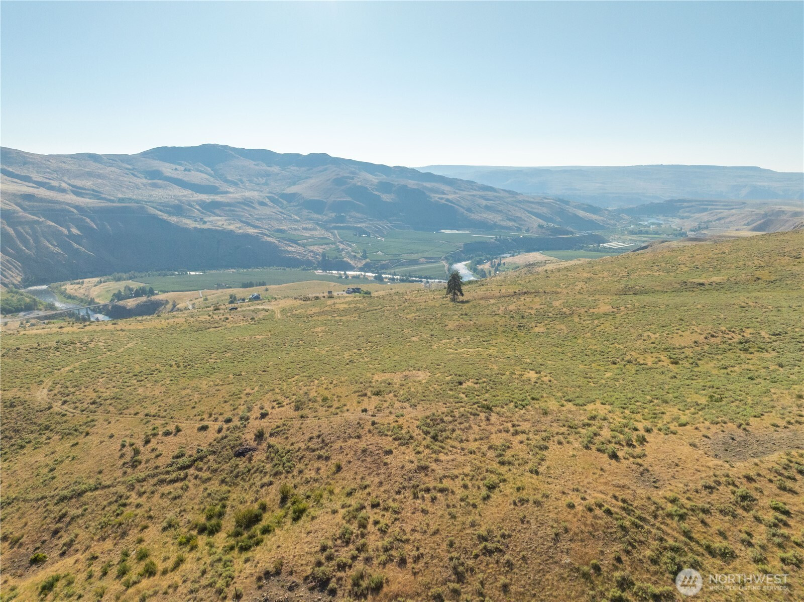 435 HWY 153, Pateros, WA 98846