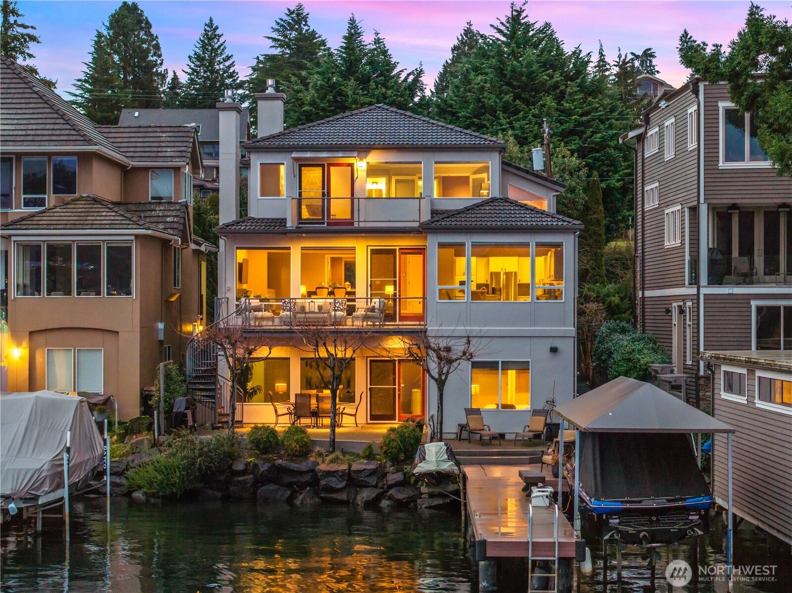 3711 Lake Washington Boulevard N, Renton, WA 98056
