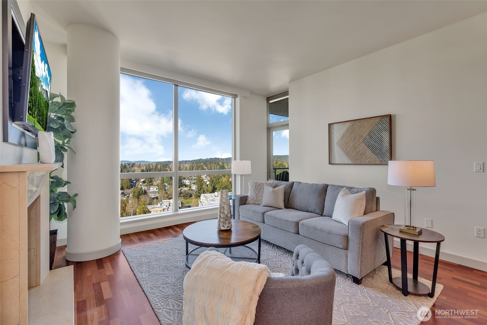 1065 NE 9th Place, Bellevue, WA 98004
