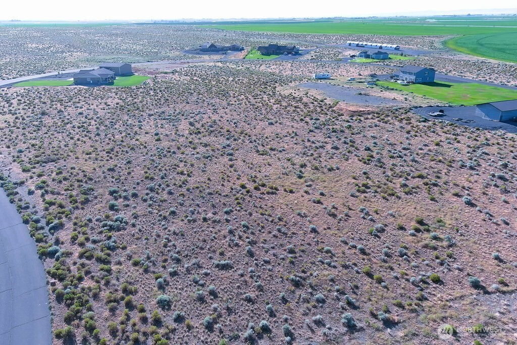 329 SE Desert Hills Loop, Moses Lake, WA 98837