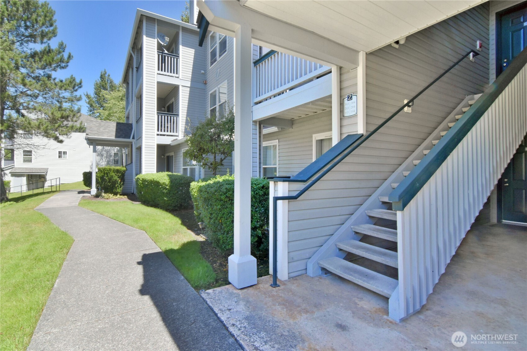 33020 10th Avenue SW, Federal Way, WA 98023