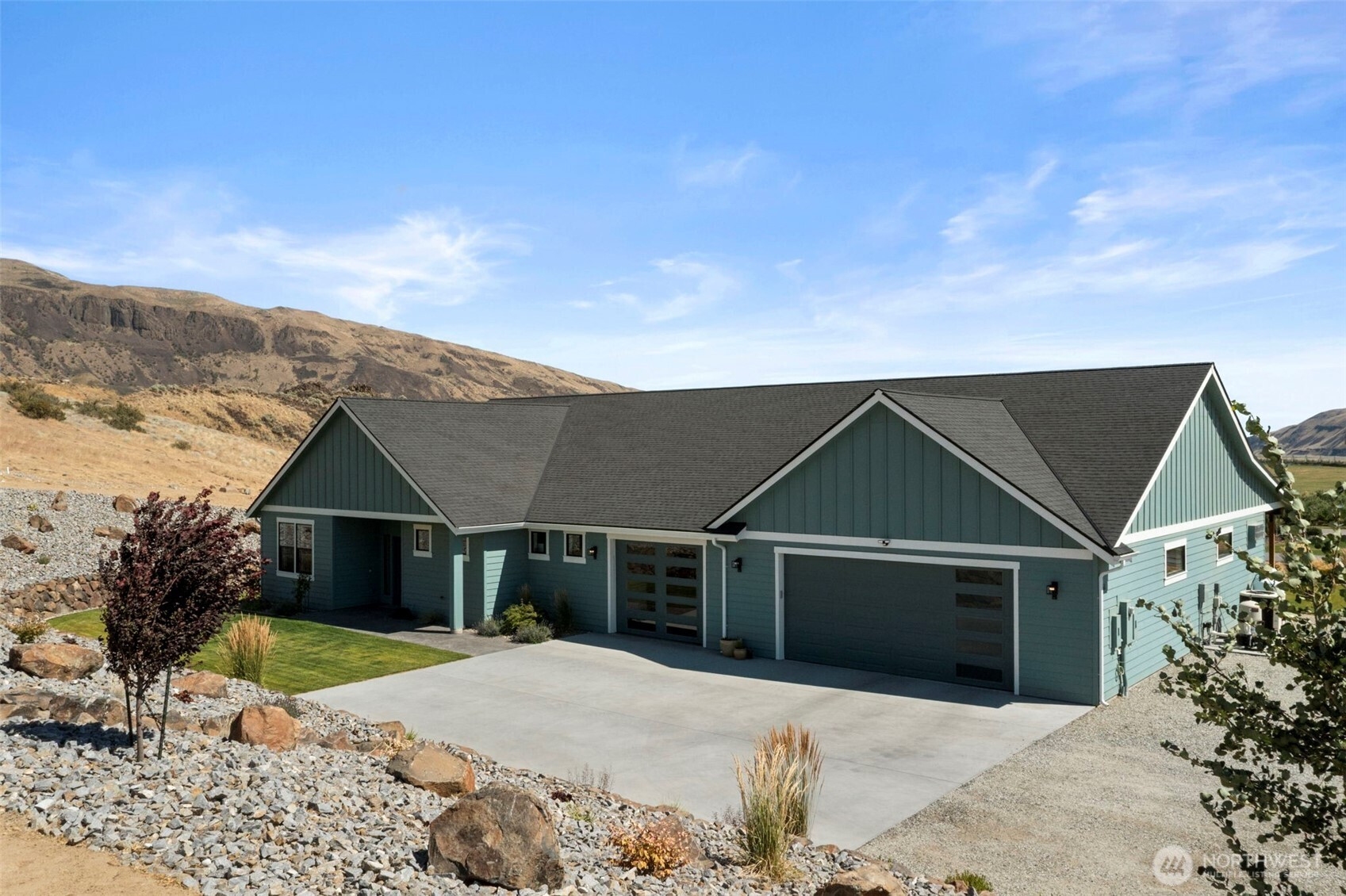 451 S Partridge Lane, East Wenatchee, WA 98802